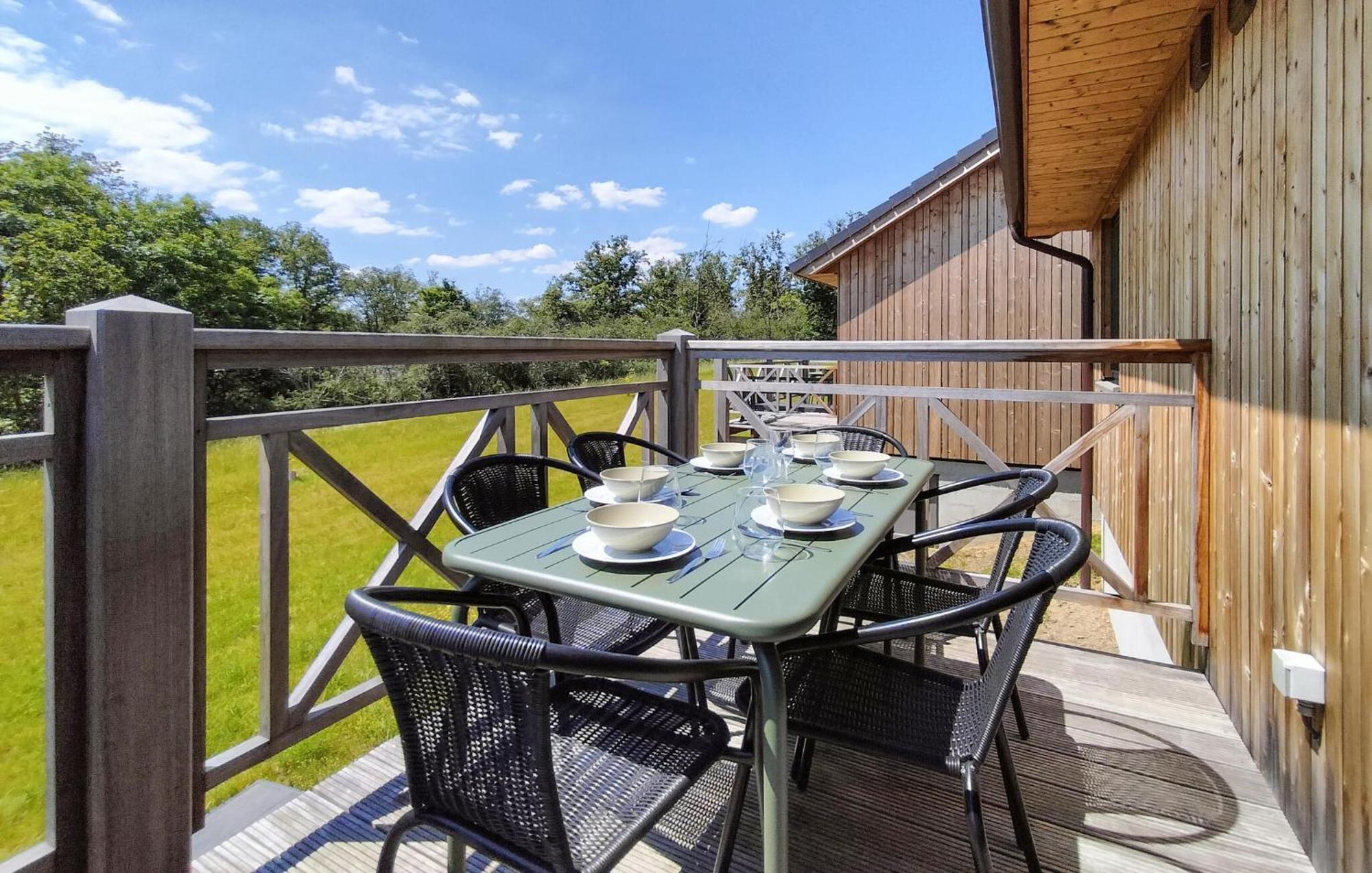 Nice Home In Somme-Leuze With Wifi Exterior foto