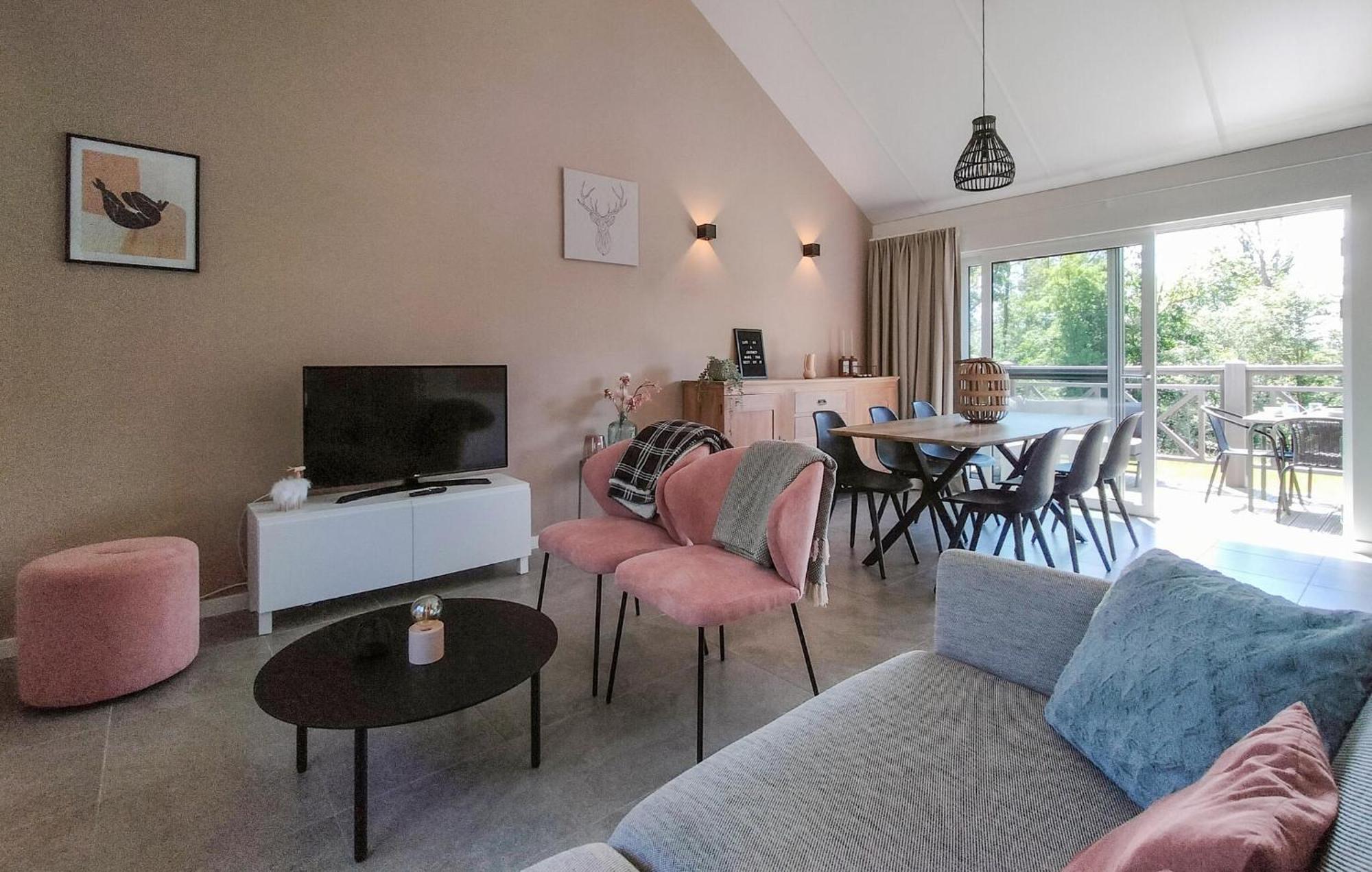 Nice Home In Somme-Leuze With Wifi Exterior foto