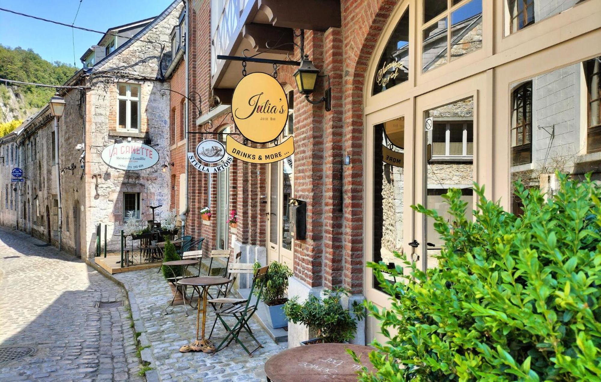 Nice Home In Somme-Leuze With Wifi Exterior foto