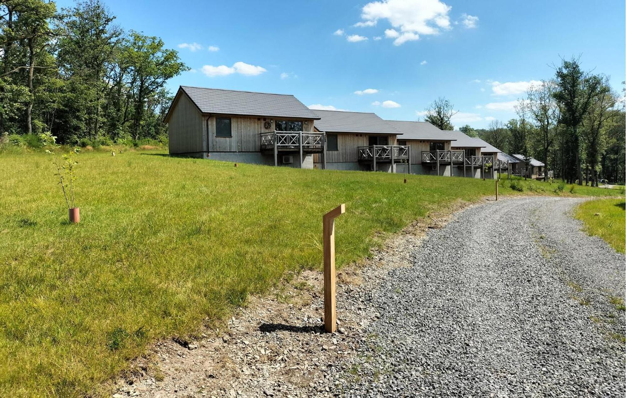 Nice Home In Somme-Leuze With Wifi Exterior foto